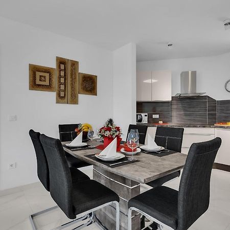 Apartment Navis, Sea View Makarska Bagian luar foto