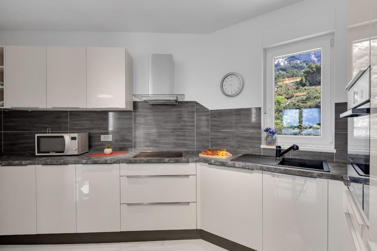 Apartment Navis, Sea View Makarska Bagian luar foto