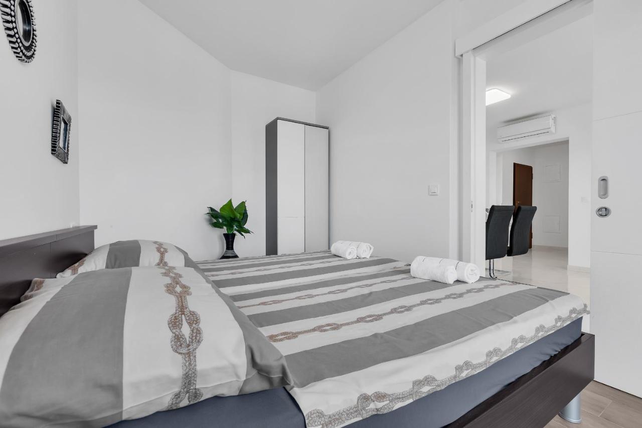Apartment Navis, Sea View Makarska Bagian luar foto
